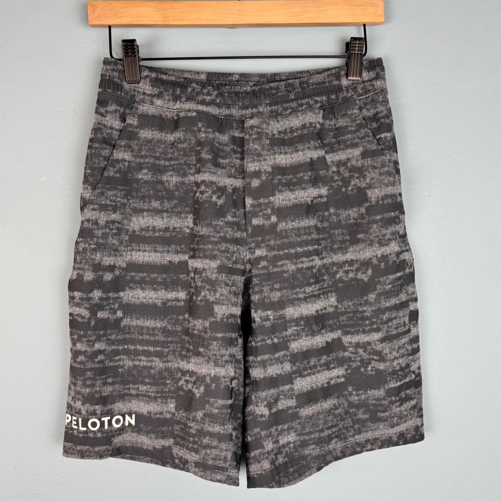Lululemon‎ Peloton All Terrain 8" Lined Running Shorts Men's Small Black Gray